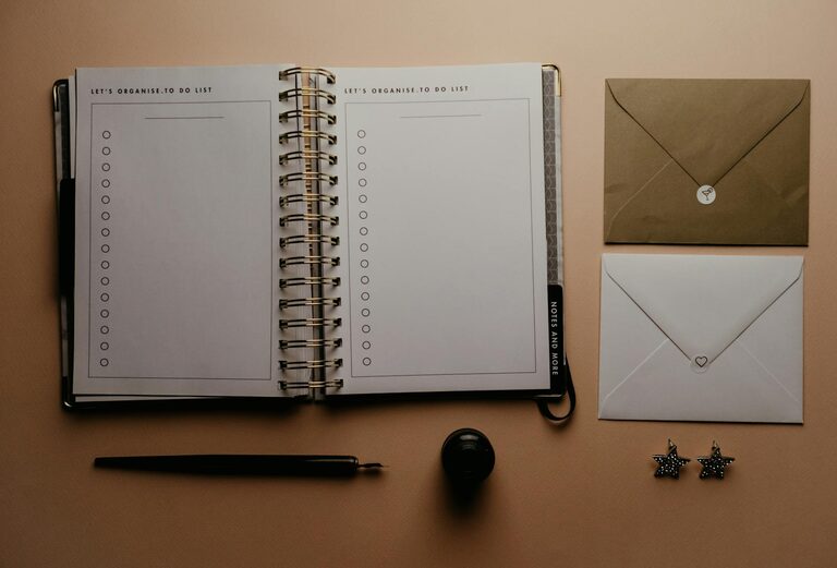 Beginner Guide to Bullet Journaling: Organize Your Life Creatively
